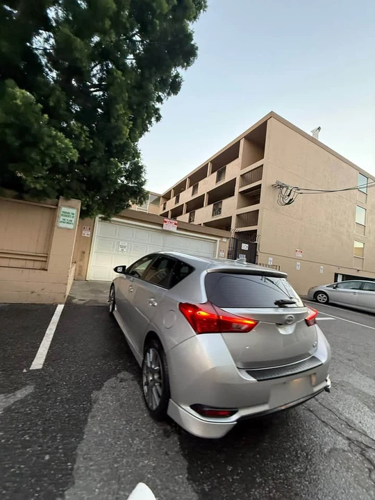 2016 Scion iM - Image 4 of 10