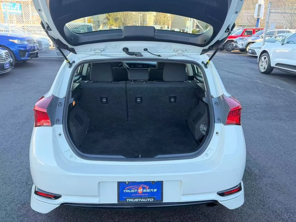 2016 Scion iM - Image 10 of 16