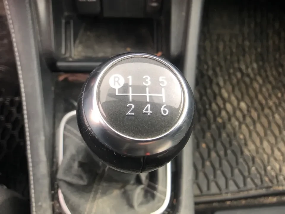 2016 Scion iM - Image 9 of 13