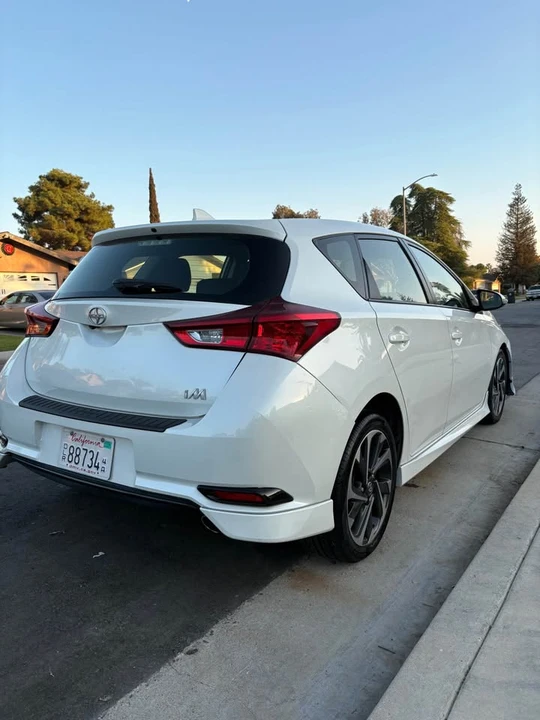 2016 Scion iM - Image 5 of 13