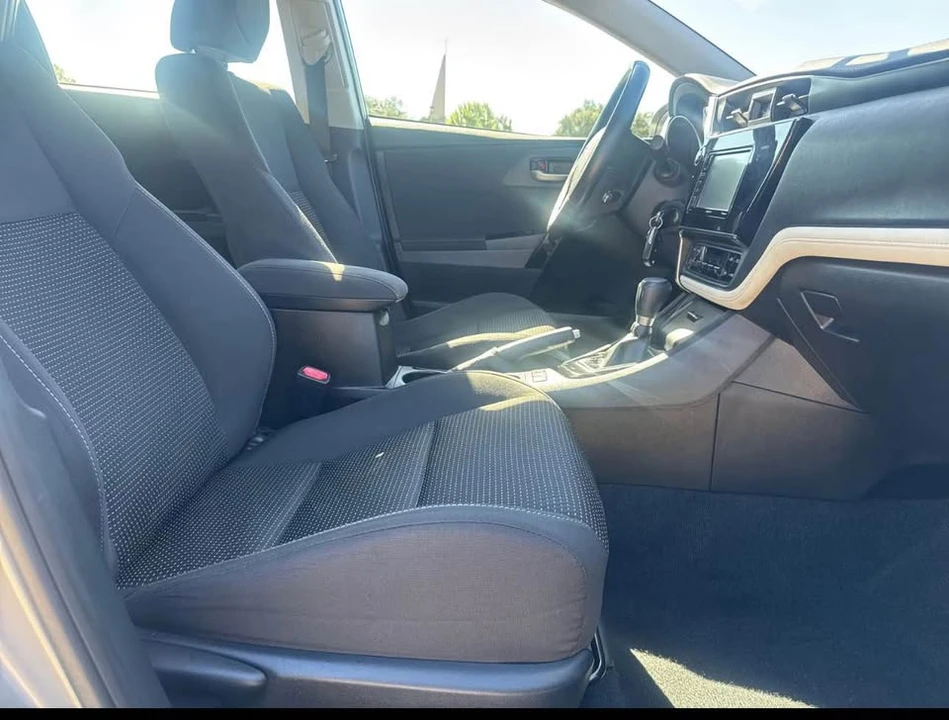 2016 Scion iM - Image 5 of 12