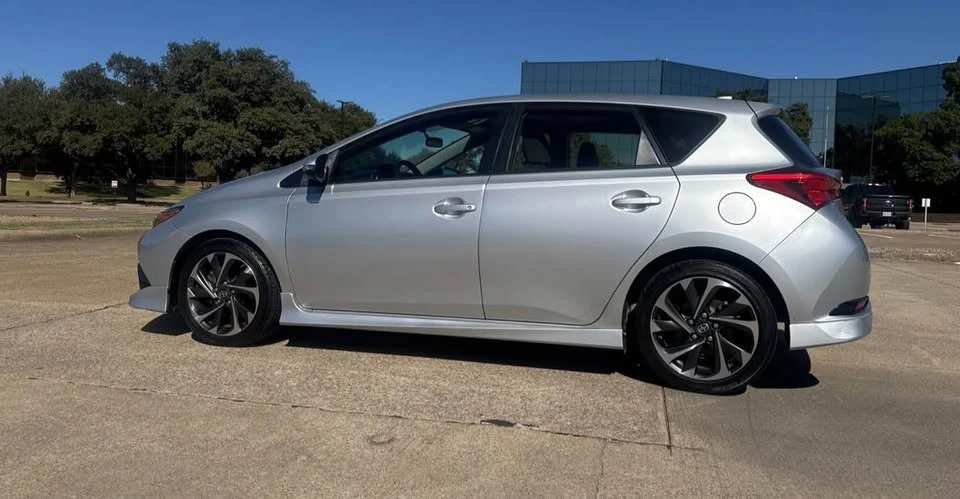 2016 Scion iM - Image 9 of 12