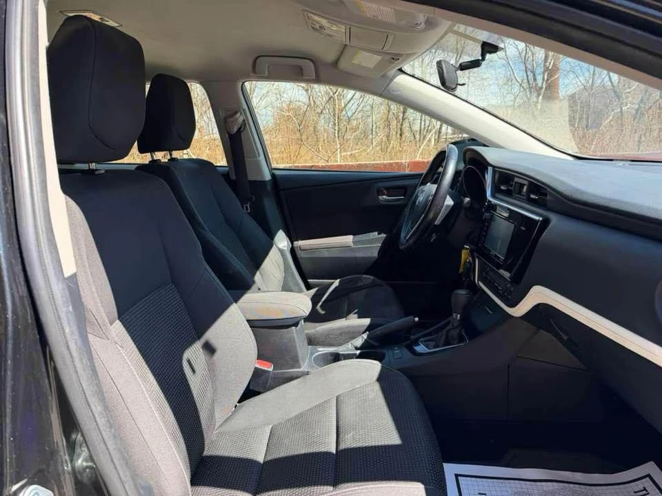 2016 Scion iM - Image 11 of 17