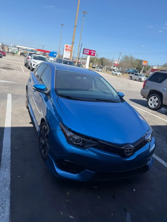 2016 Scion iM - Image 10 of 13
