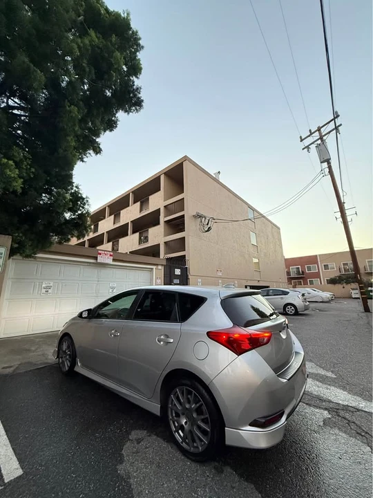 2016 Scion iM - Image 2 of 19