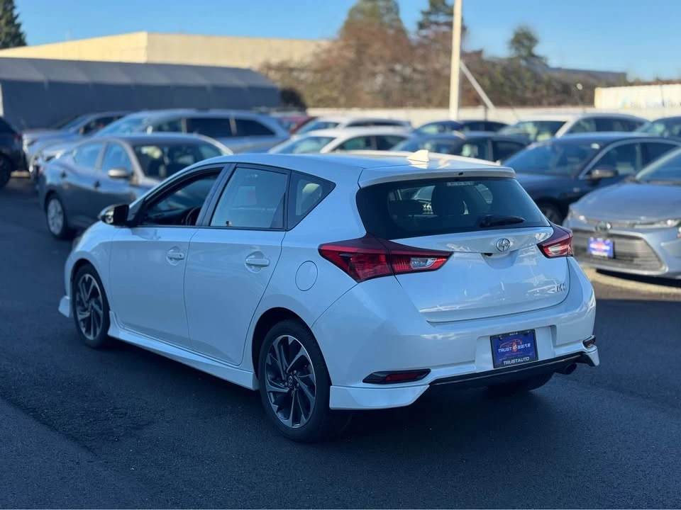2016 Scion iM - Image 5 of 19