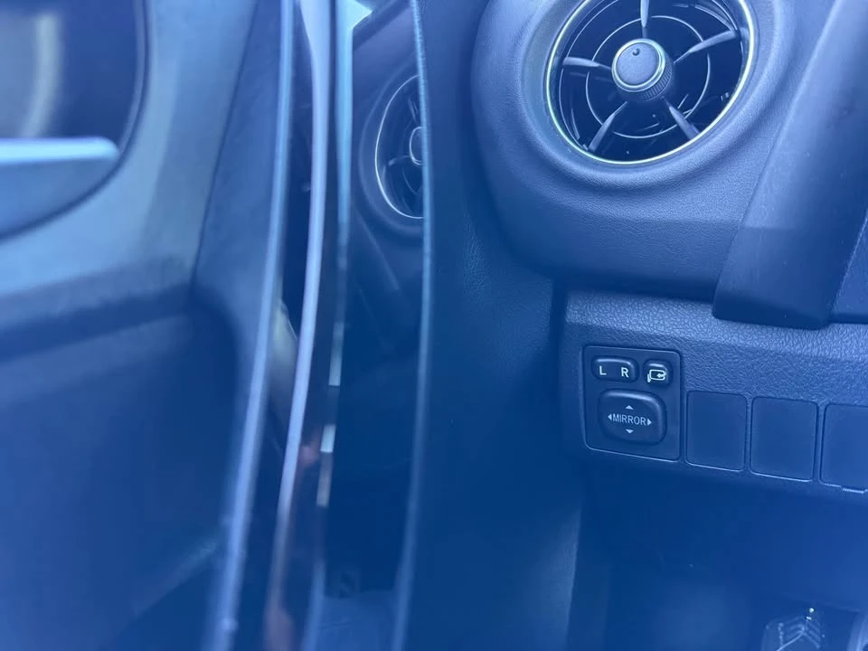 2016 Scion iM - Image 14 of 19