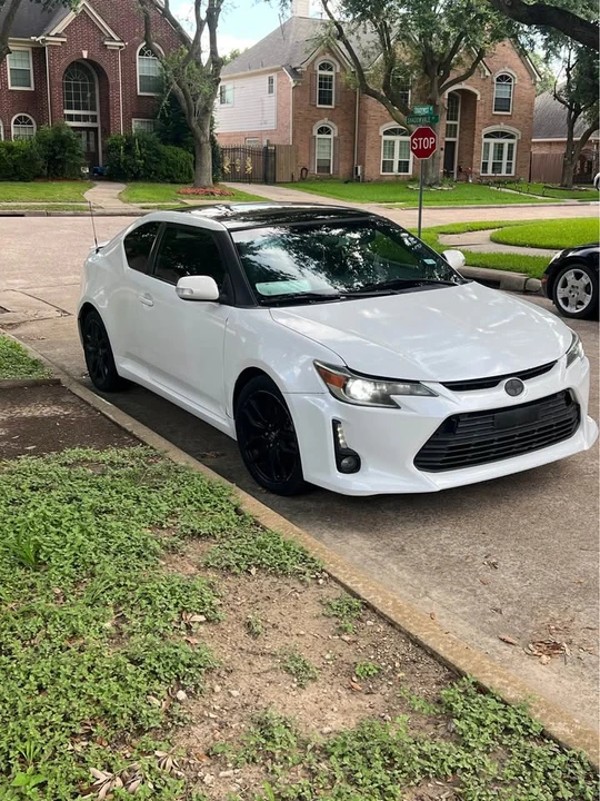 2016 Scion tC - Image 2 of 3
