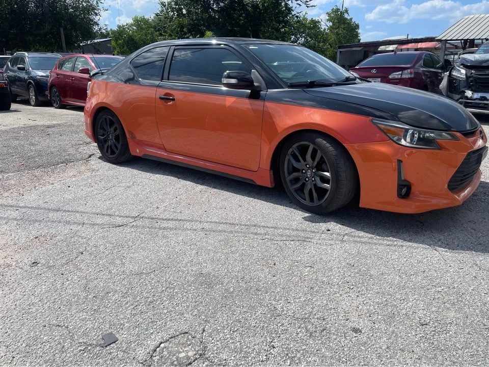 2016 Scion tC - Image 2 of 13