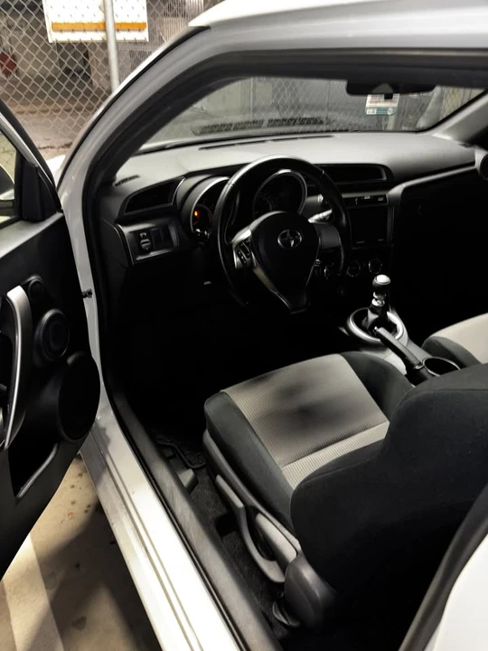 2016 Scion tC - Image 6 of 13