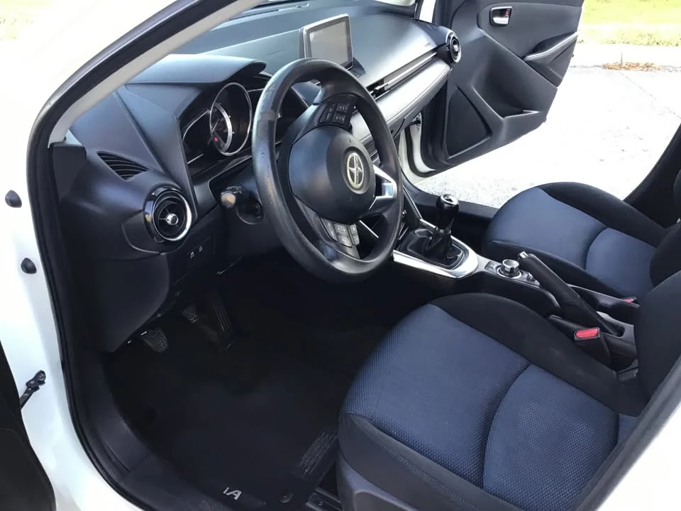 2016 Scion iA - Image 7 of 10