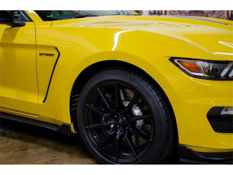 2016 Shelby GT350 - Image 3 of 31