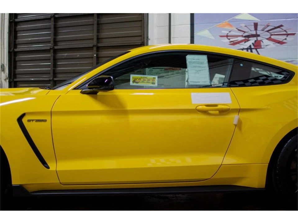 2016 Shelby GT350 - Image 18 of 31
