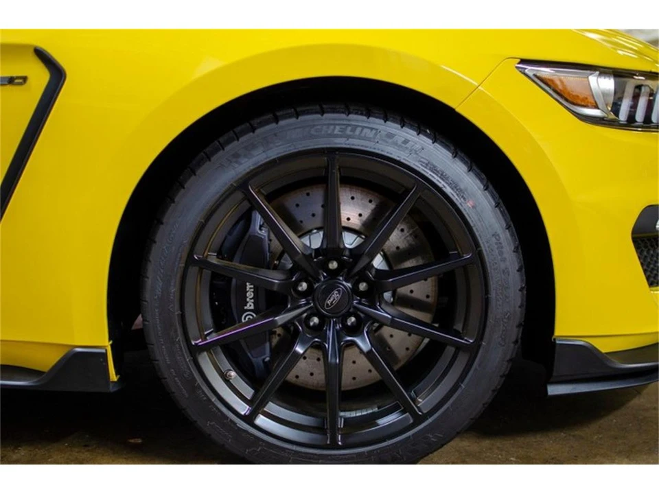 2016 Shelby GT350 - Image 8 of 31