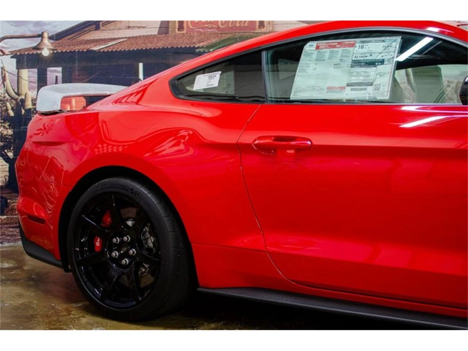 2016 Shelby GT350 - Image 7 of 31