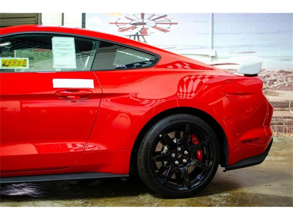 2016 Shelby GT350 - Image 19 of 31