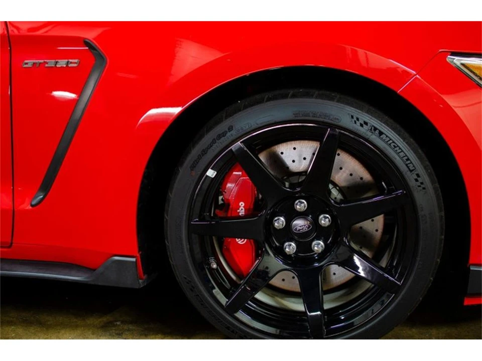 2016 Shelby GT350 - Image 4 of 31