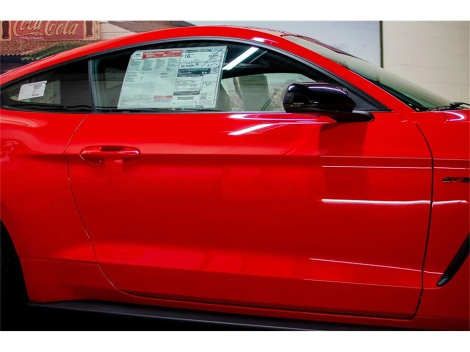2016 Shelby GT350 - Image 6 of 31