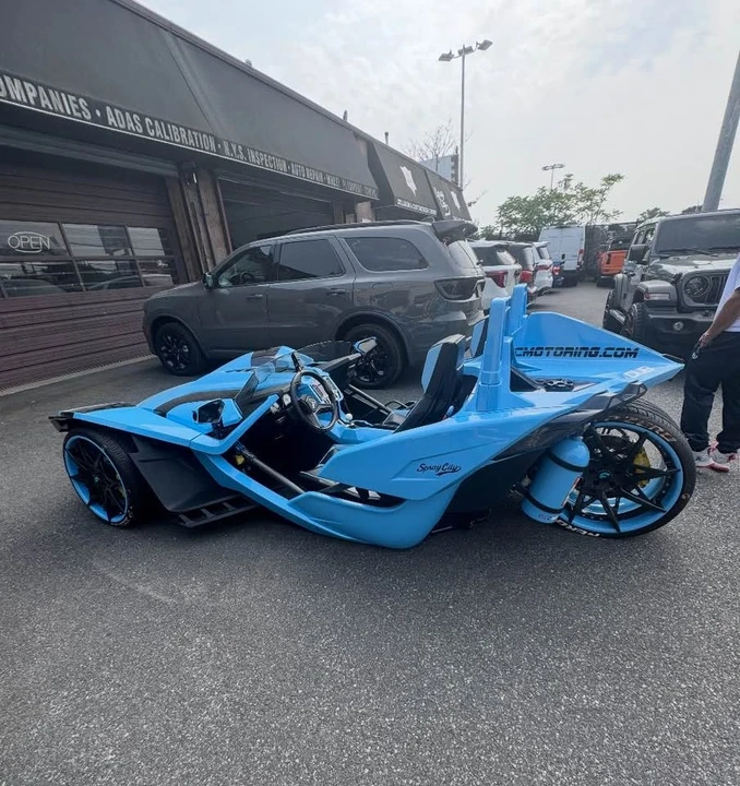 2016 Polaris Slingshot - Image 3 of 4
