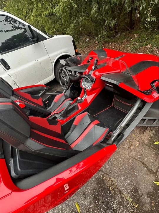 2016 Polaris Slingshot - Image 2 of 4