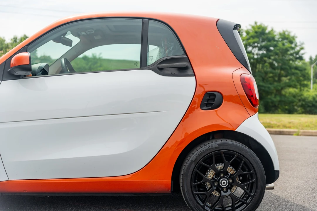2016 Smart Fortwo 3rd Gen - Image 27 of 31