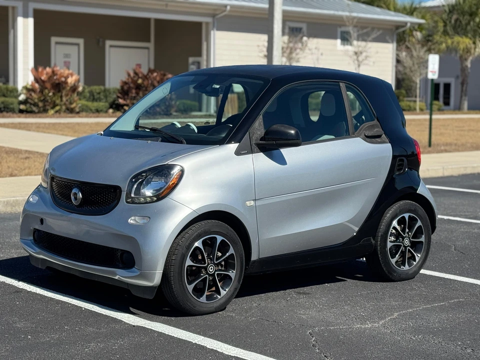 2016 Smart Fortwo 3rd Gen - Image 17 of 31