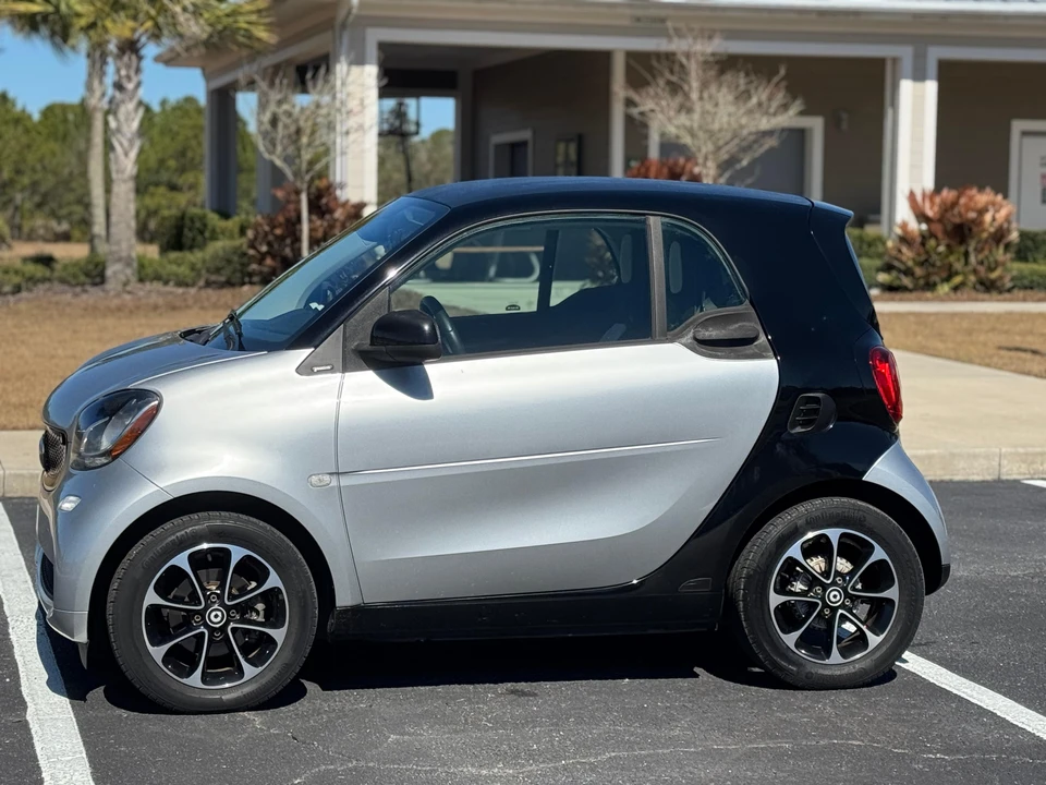 2016 Smart Fortwo 3rd Gen - Image 26 of 31