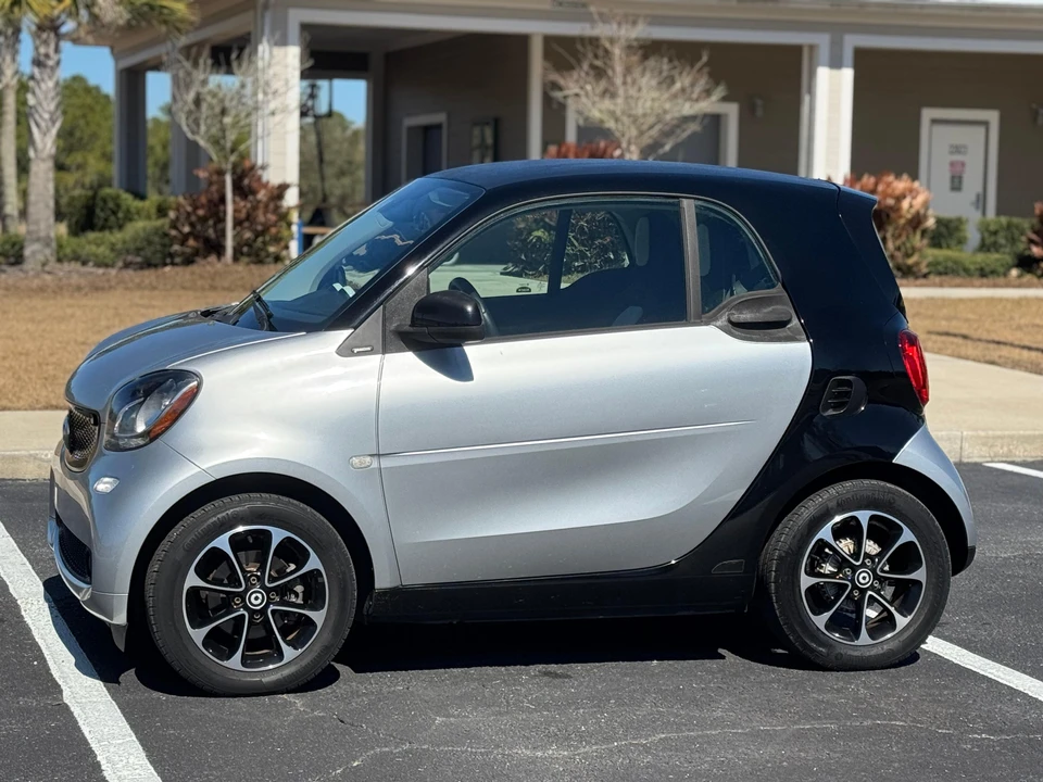 2016 Smart Fortwo 3rd Gen - Image 25 of 31