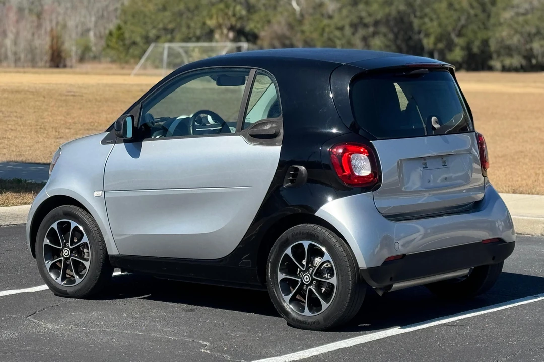 2016 Smart Fortwo 3rd Gen - Image 4 of 31