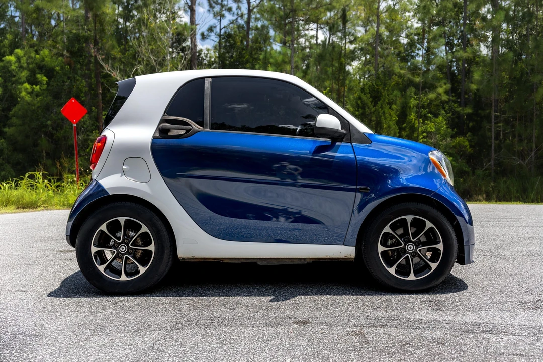 2016 Smart Fortwo 3rd Gen - Image 18 of 31