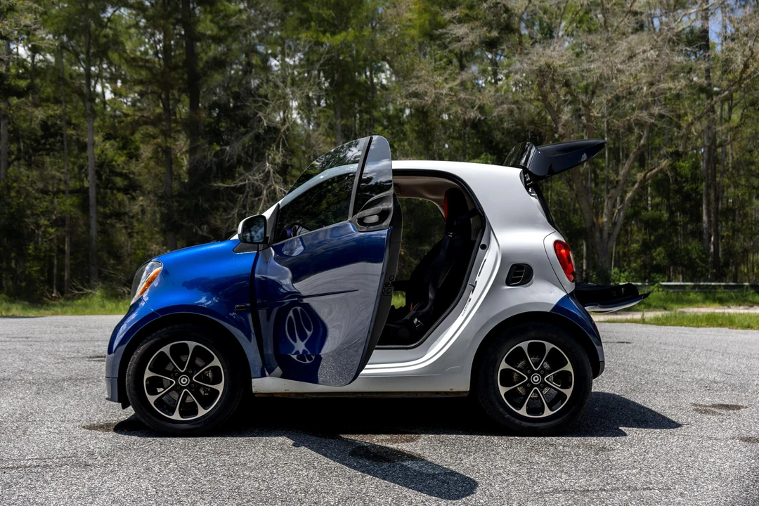 2016 Smart Fortwo 3rd Gen - Image 27 of 31
