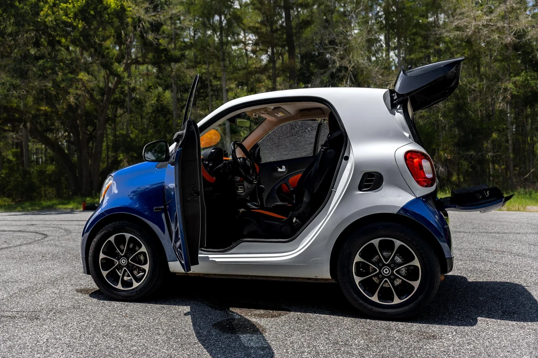 2016 Smart Fortwo 3rd Gen - Image 28 of 31