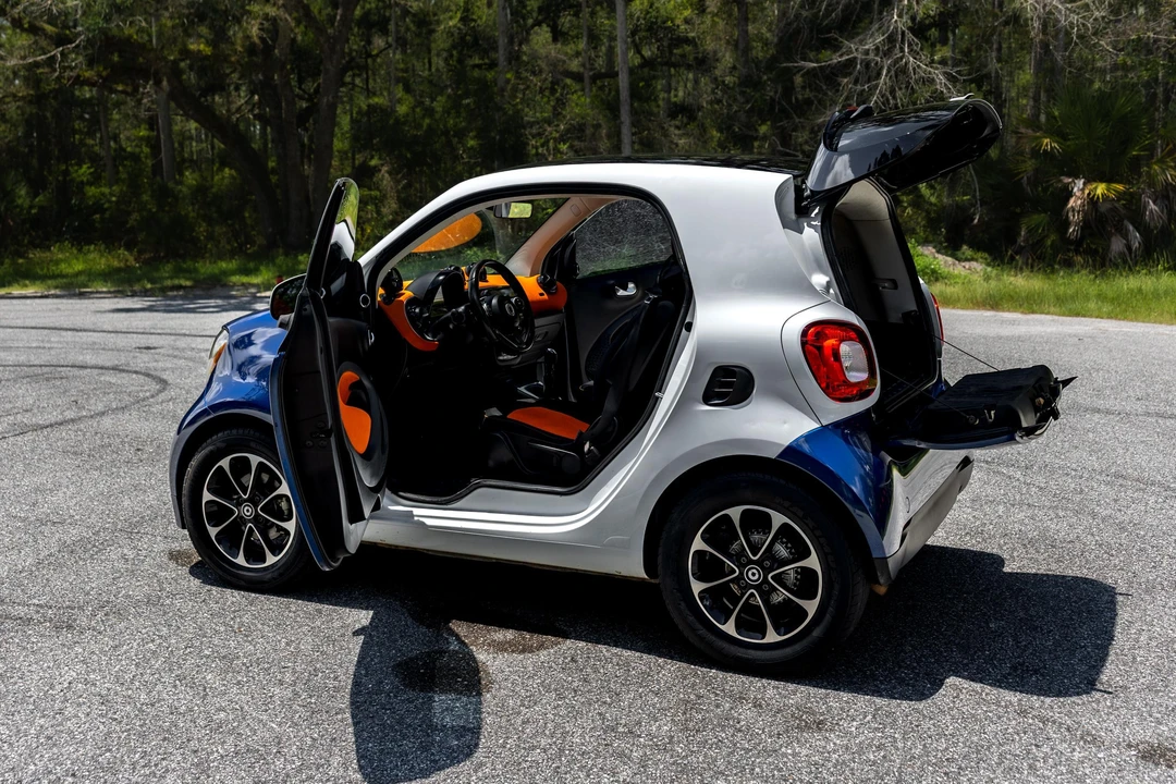 2016 Smart Fortwo 3rd Gen - Image 29 of 31