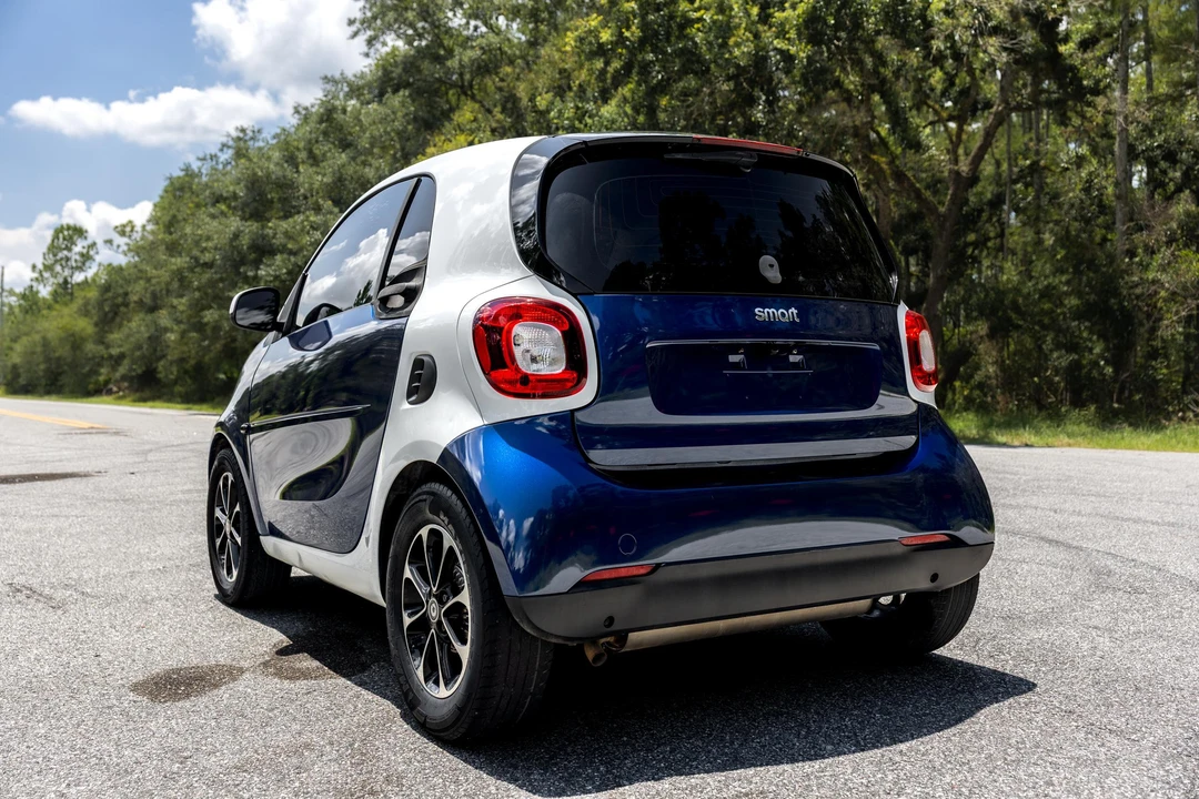 2016 Smart Fortwo 3rd Gen - Image 13 of 31