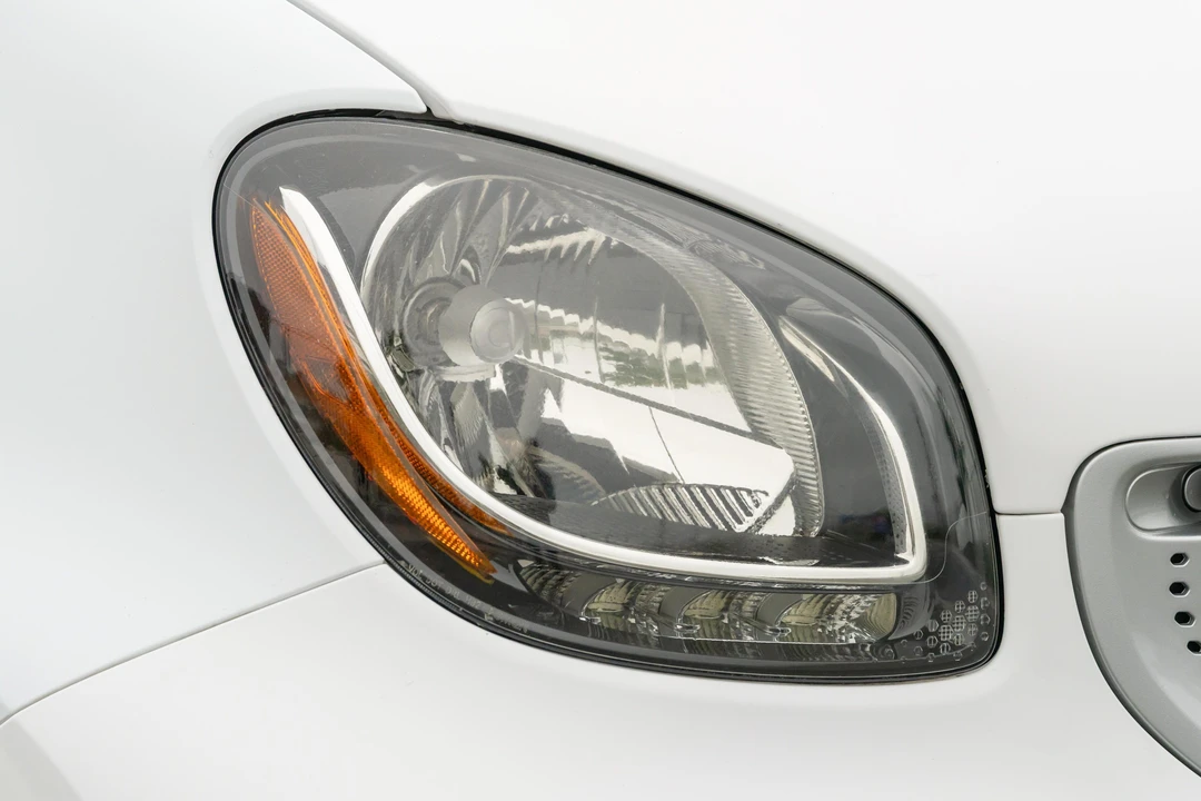 2016 Smart Fortwo 3rd Gen - Image 12 of 31
