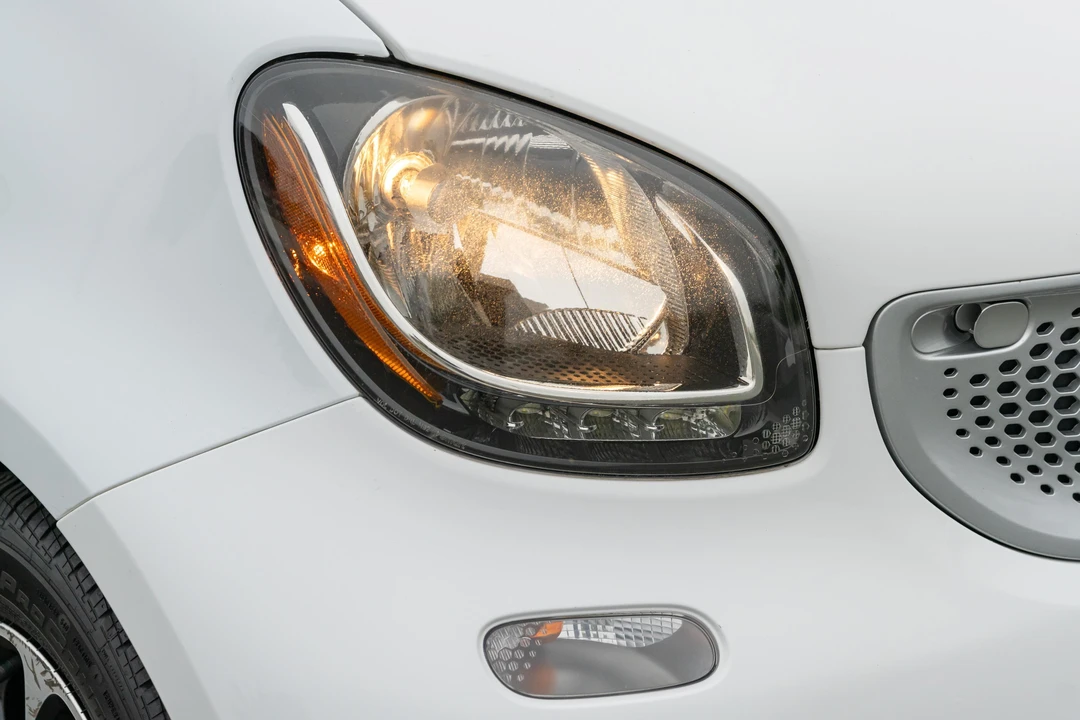 2016 Smart Fortwo 3rd Gen - Image 13 of 31