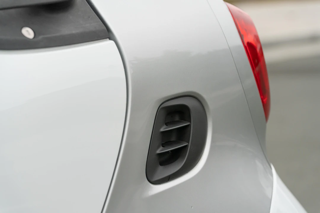 2016 Smart Fortwo 3rd Gen - Image 26 of 31