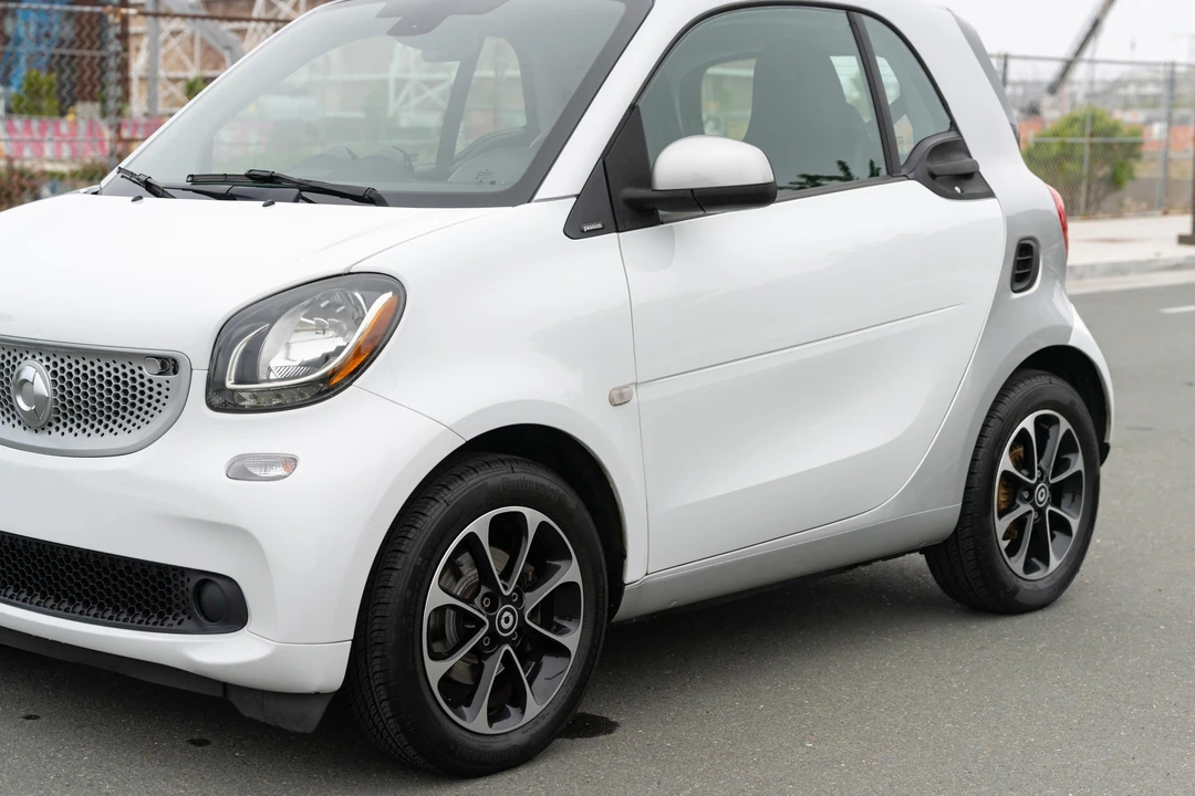 2016 Smart Fortwo 3rd Gen - Image 21 of 31