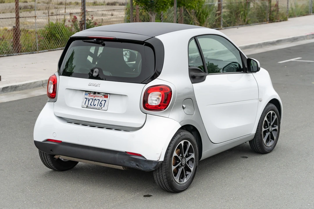2016 Smart Fortwo 3rd Gen - Image 9 of 31