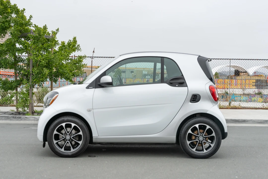 2016 Smart Fortwo 3rd Gen - Image 7 of 31