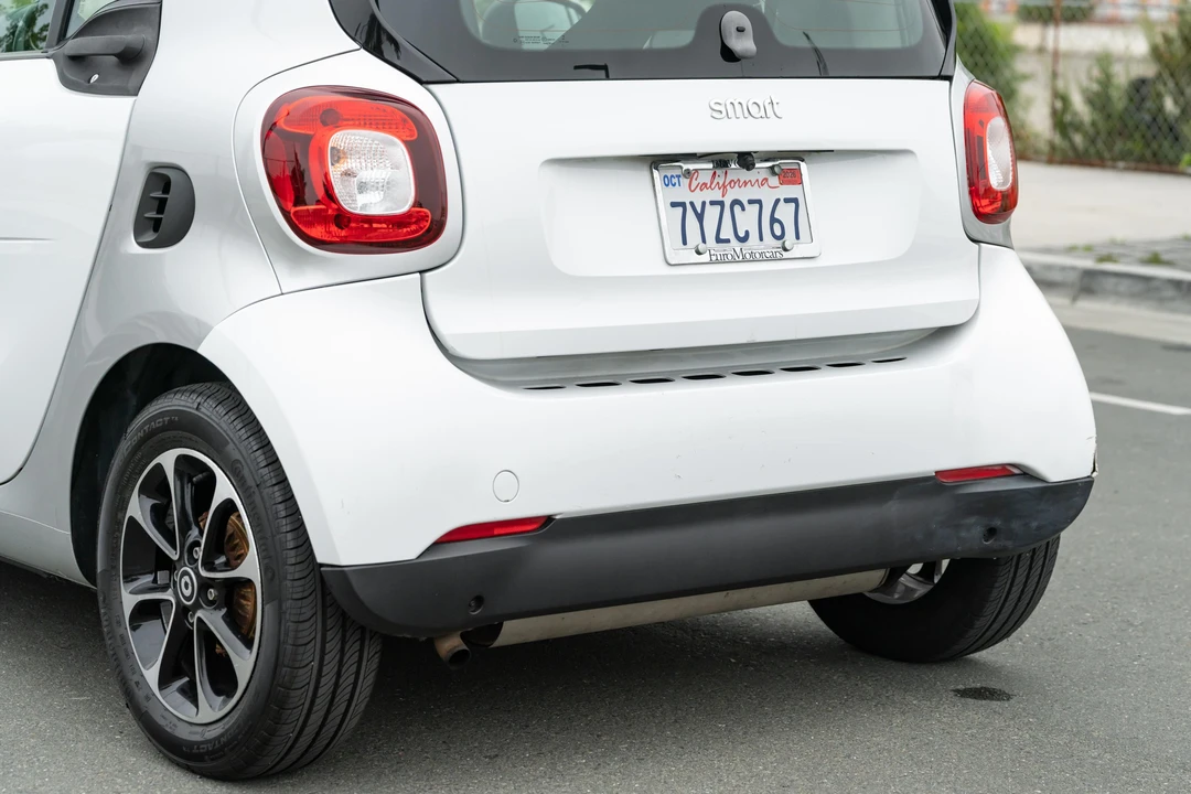 2016 Smart Fortwo 3rd Gen - Image 28 of 31