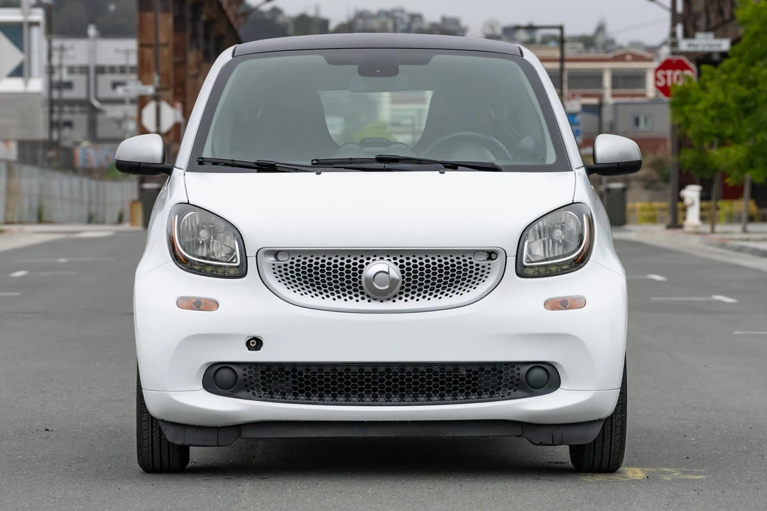2016 Smart Fortwo 3rd Gen - Image 2 of 31