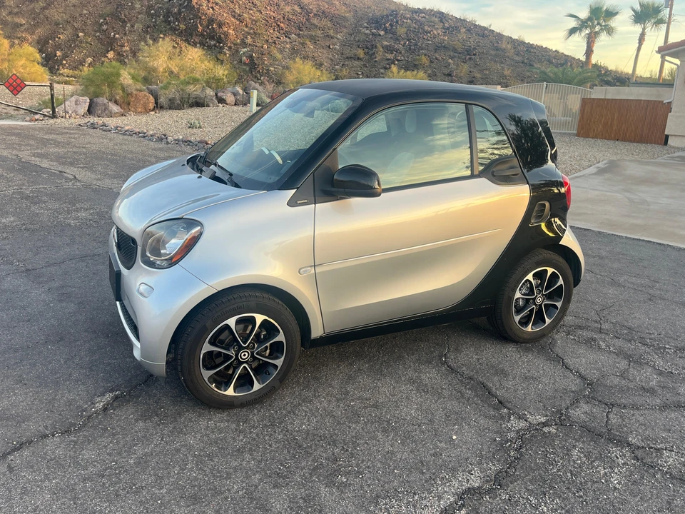 2016 Smart Fortwo 3rd Gen - Image 16 of 31