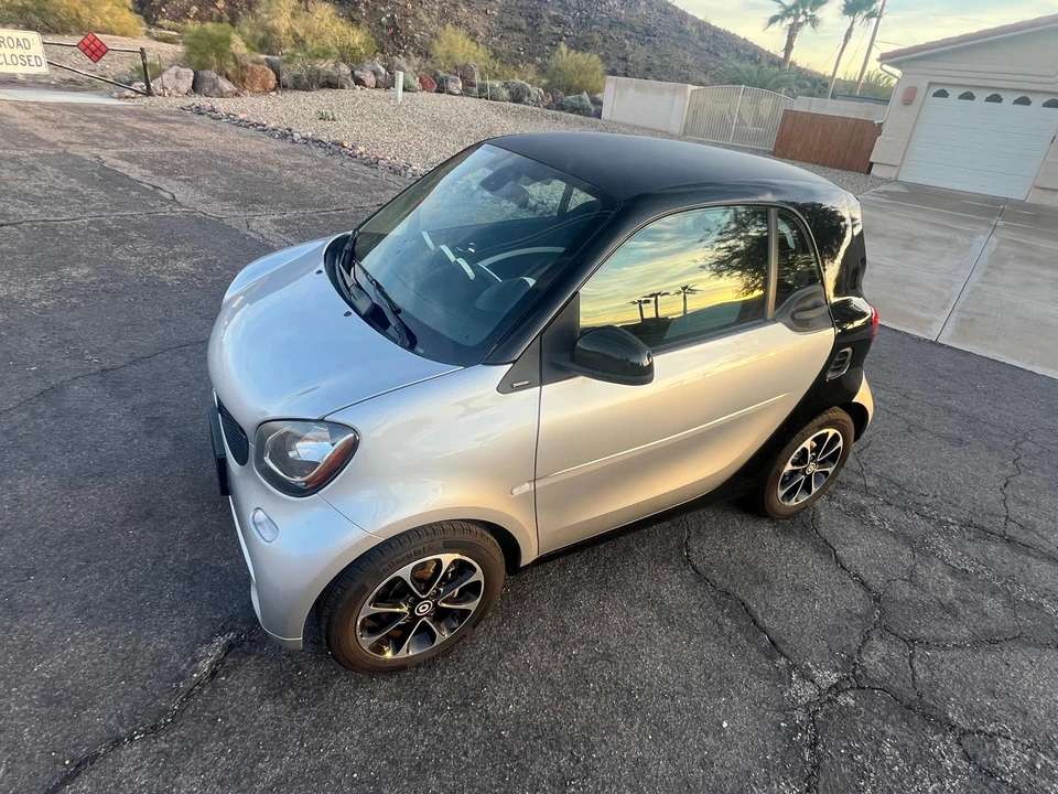 2016 Smart Fortwo 3rd Gen - Image 15 of 31