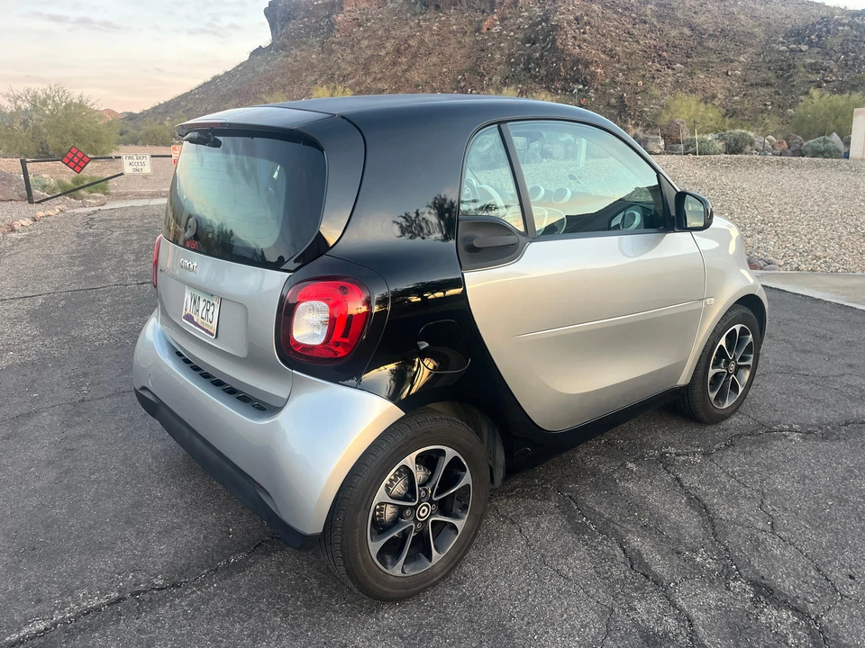 2016 Smart Fortwo 3rd Gen - Image 30 of 31