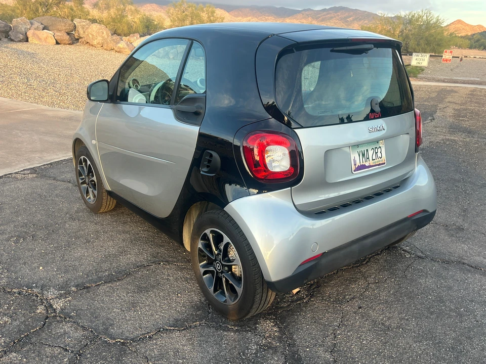 2016 Smart Fortwo 3rd Gen - Image 21 of 31