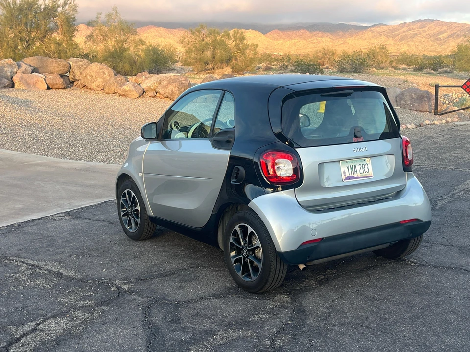 2016 Smart Fortwo 3rd Gen - Image 20 of 31