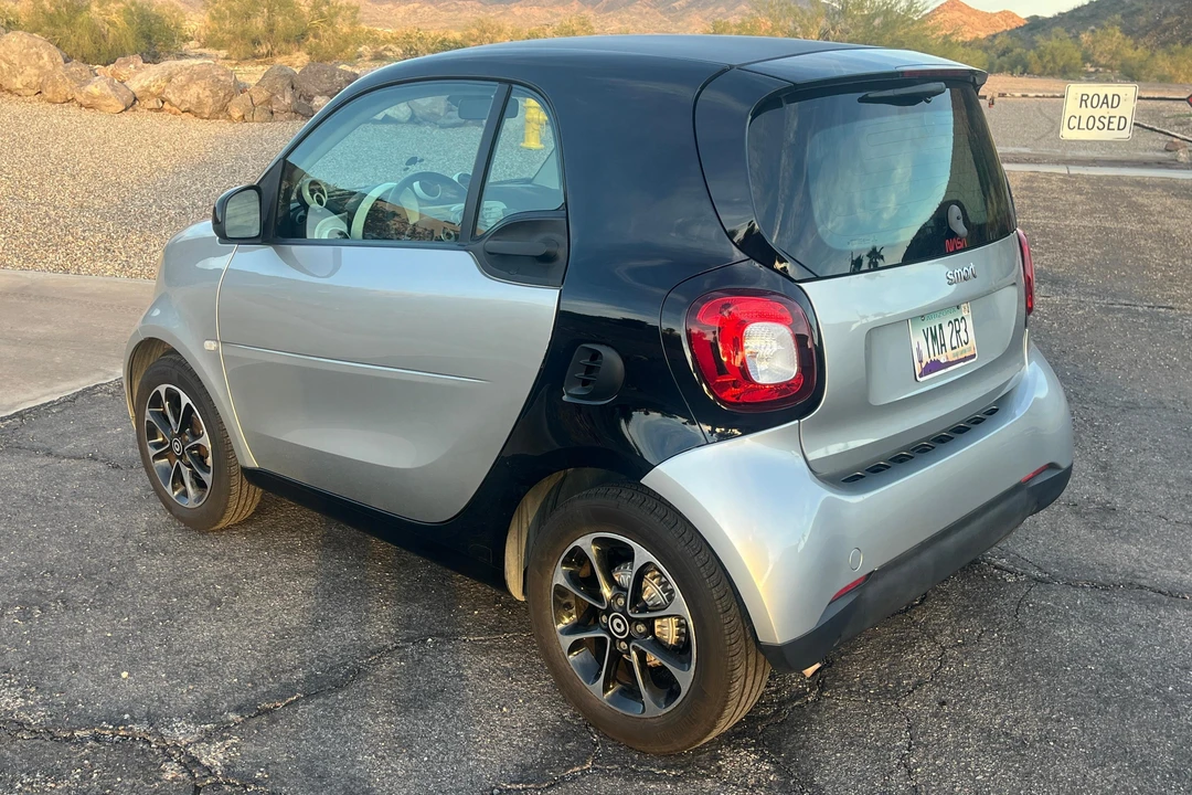 2016 Smart Fortwo 3rd Gen - Image 4 of 31
