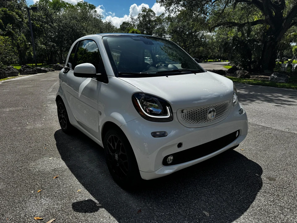 2016 Smart Fortwo 3rd Gen - Image 9 of 31