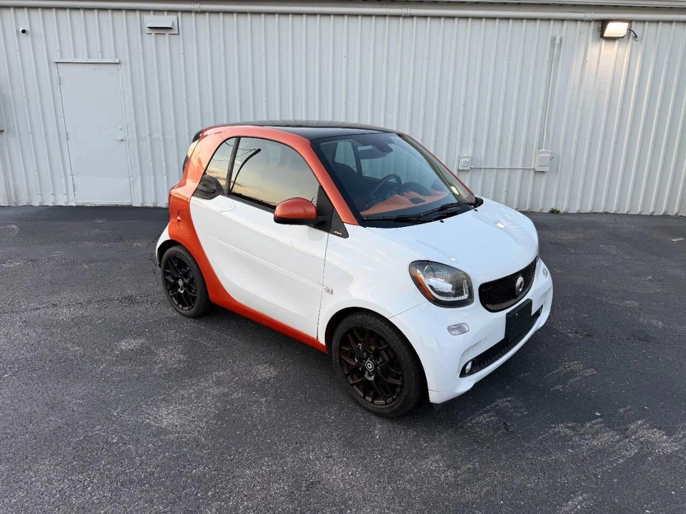 2016 Smart Fortwo 3rd Gen - Image 2 of 31